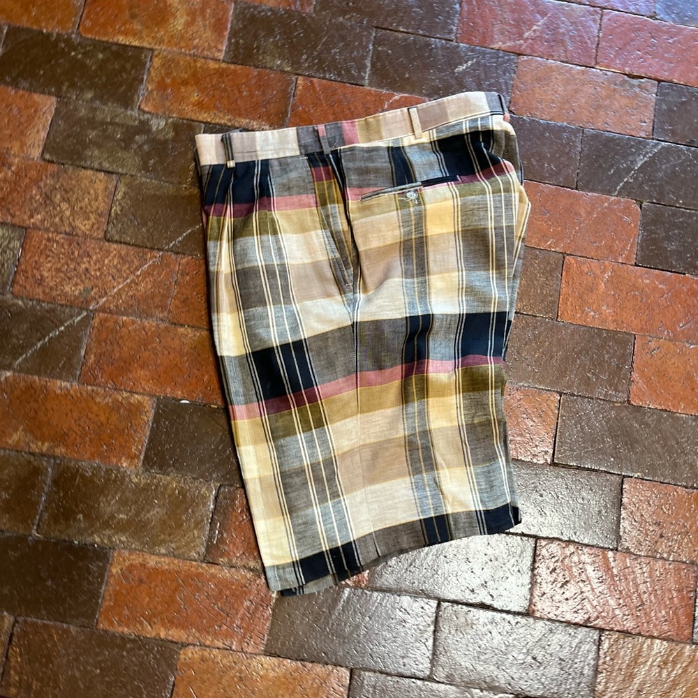Vintage Bill Blass plaid shorts size 36